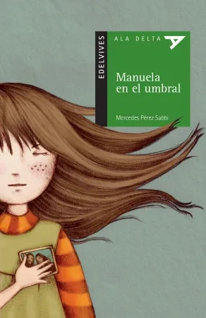 Manuela en el umbral